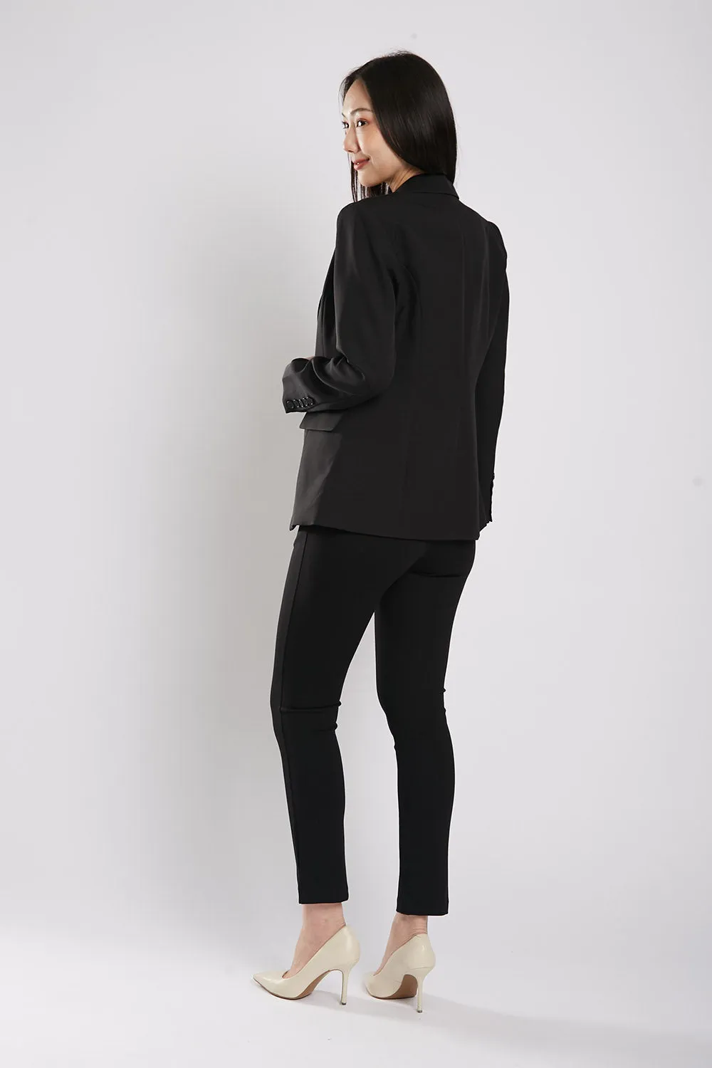 Albertha Ultra Stretchable Blazer in Black