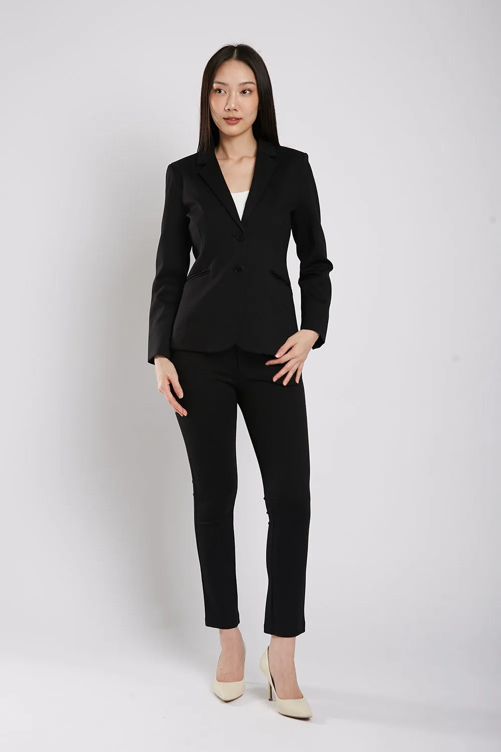 Albertha Ultra Stretchable Blazer in Black