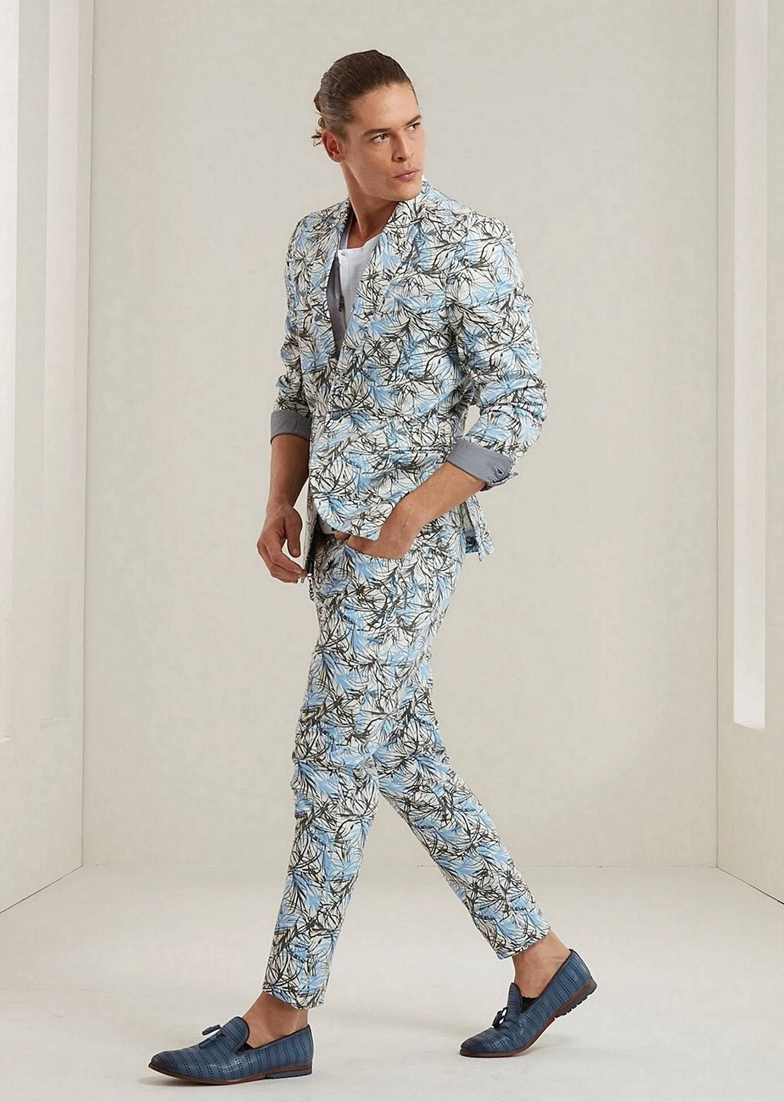 Blue Floral Slim-Fit 2-Pieces Suit