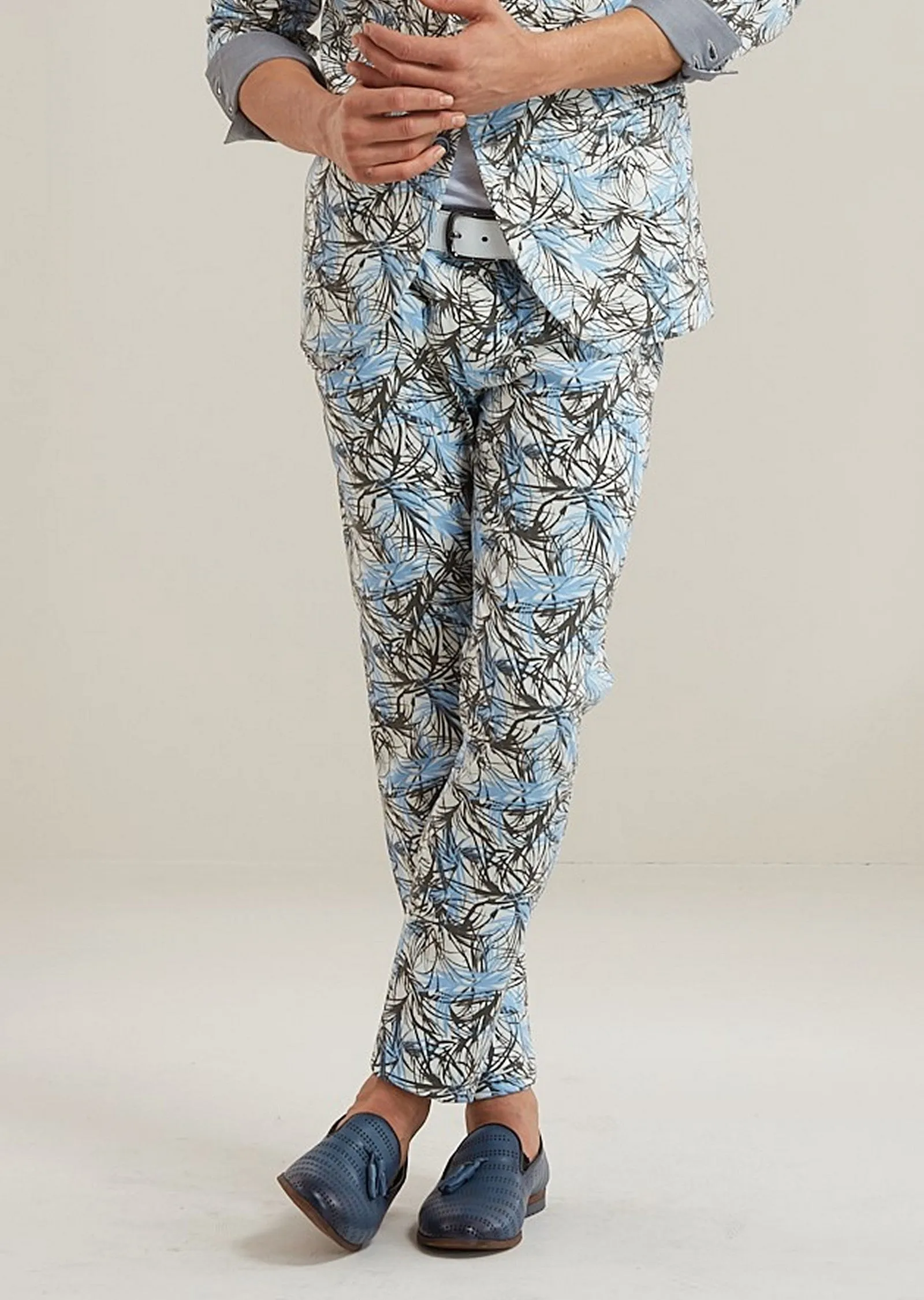 Blue Floral Slim-Fit 2-Pieces Suit