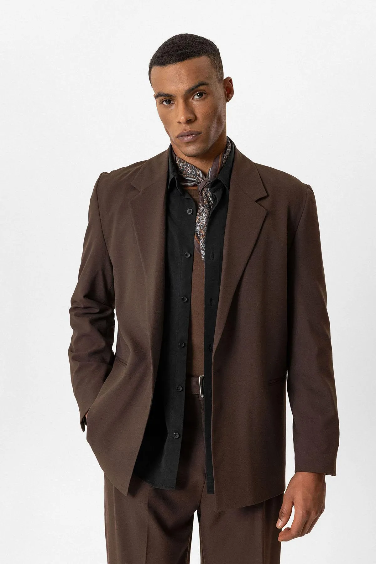 Brown Single-Button Relaxed Men's Blazer Jacket - Wessi