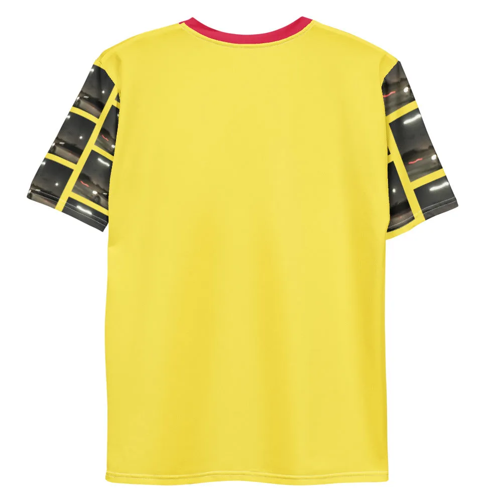 Chasing the moon yellow Men's T-shirt