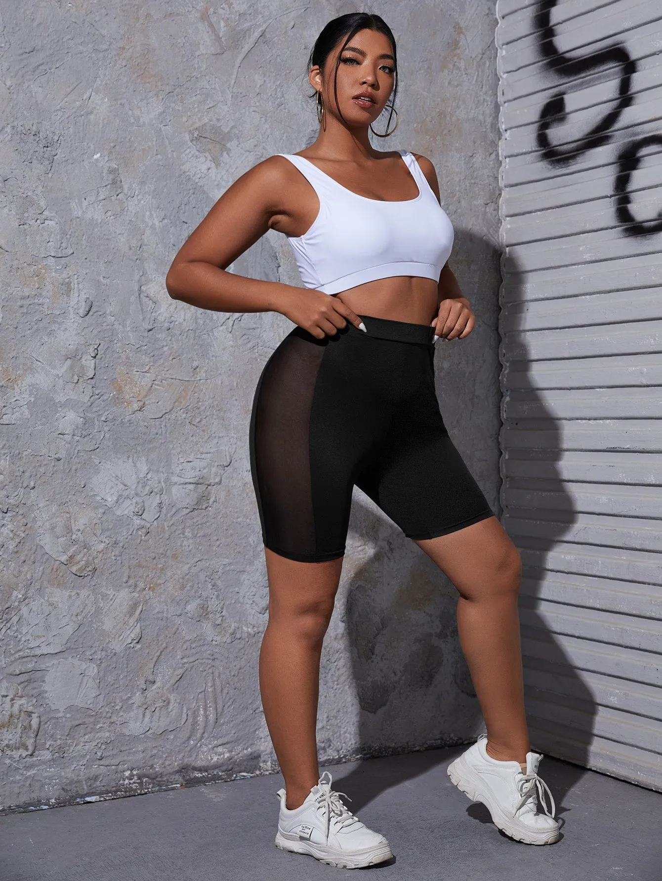 Plain Contrast Mesh Semi-Sheer Short Plus Size Leggings