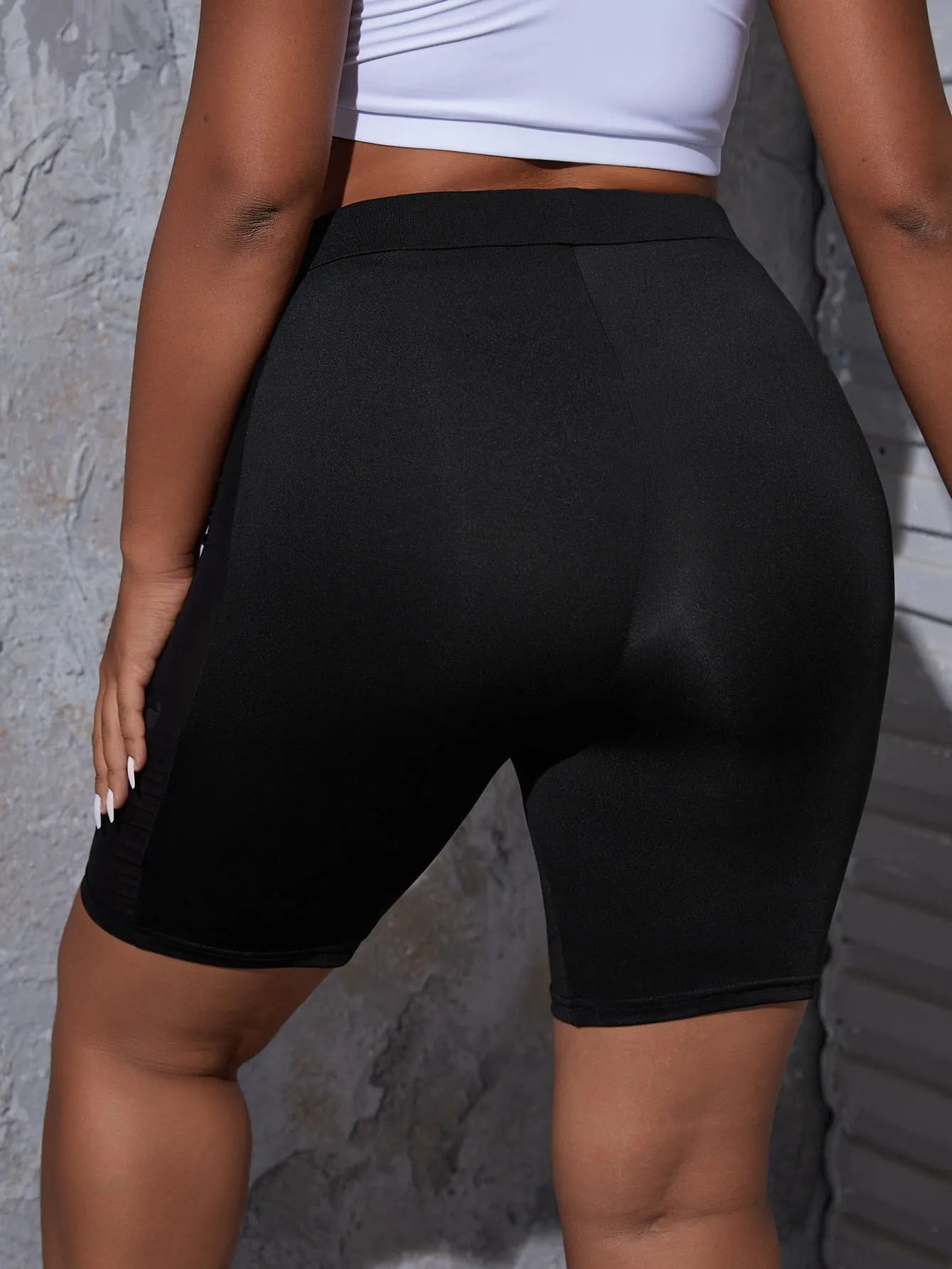 Plain Contrast Mesh Semi-Sheer Short Plus Size Leggings