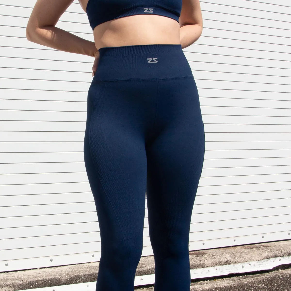 Seamless High-Waisted 7/8 Running Leggings