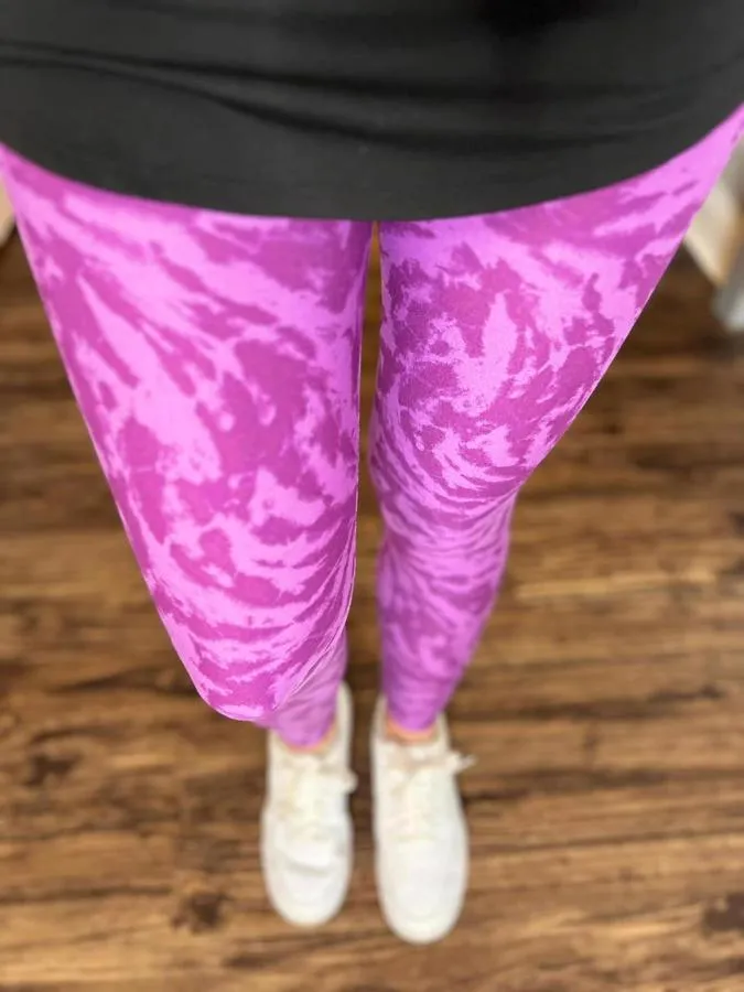 Witchful Thinking - Halloween Leggings: Purple Tie Dye